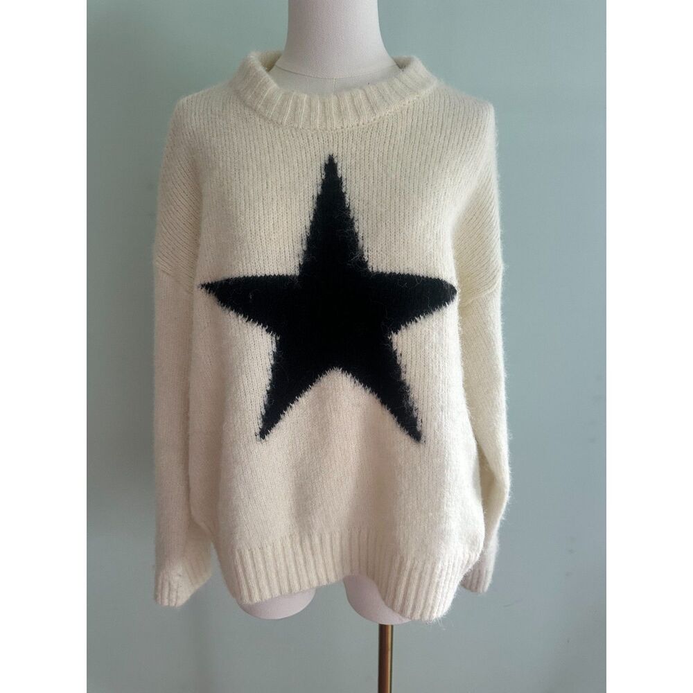 Wild Fable Cream Oversized Black Star Cozy Crewneck Sweater Small